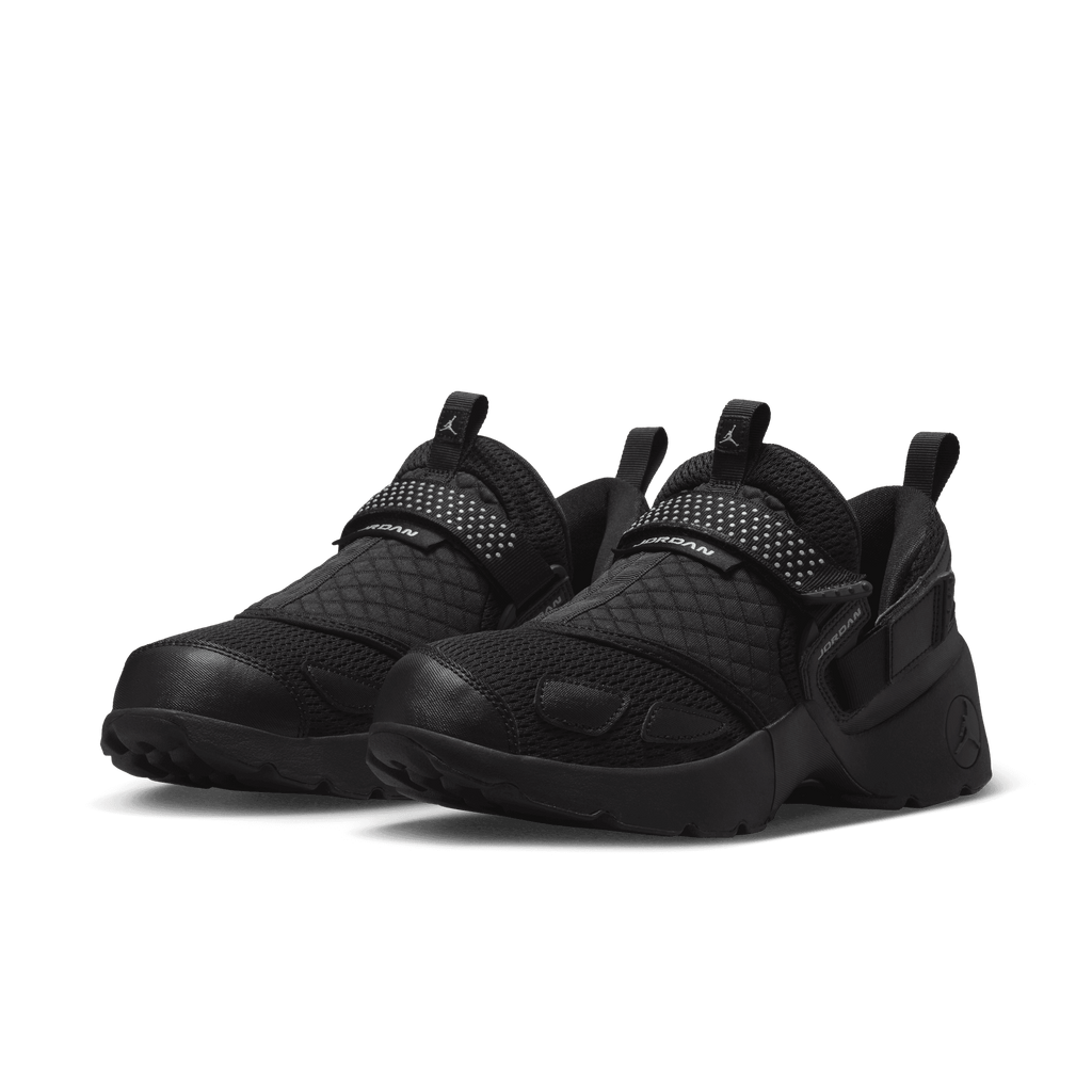 Women's Jordan Trunner LX "Triple Black"