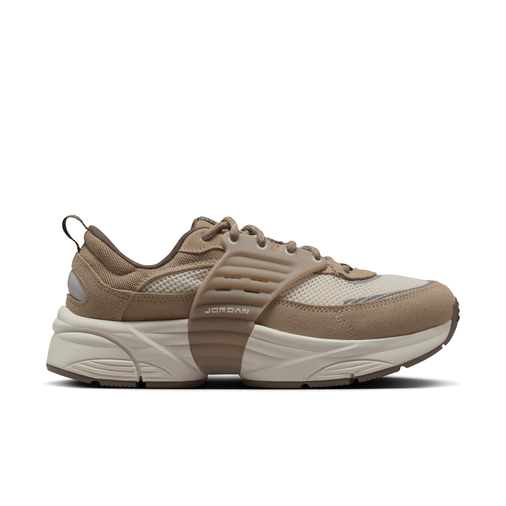 Women's Jordan Trunner O/S "Khaki Pale Ivory"